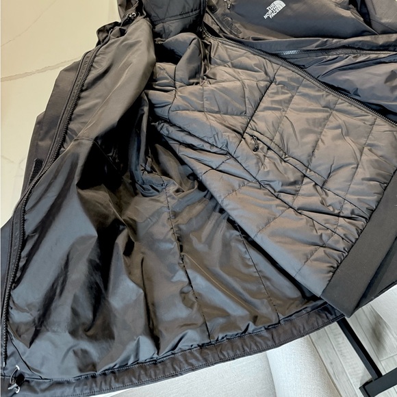 The North Face Women’s Black Triclimate 3-in-1 Jacket, Puffer & Shell XL - Picture 2 of 14